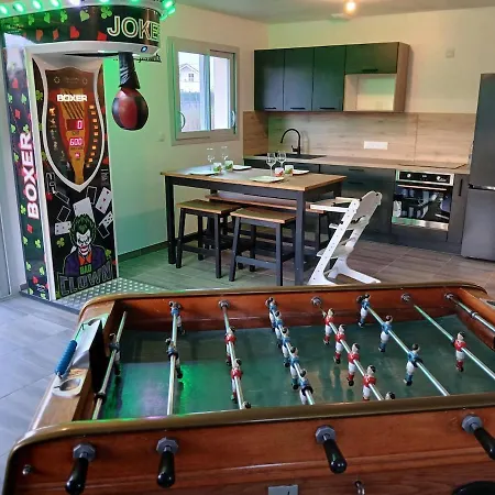 Insolite Avec Jeux Et Jacuzzi Ferienhaus Soulosse-sous-Saint-Elophe
