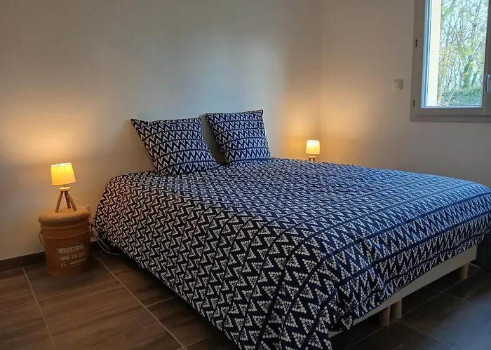 Insolite Avec Jeux Et Jacuzzi Holiday home Soulosse-sous-Saint-Elophe