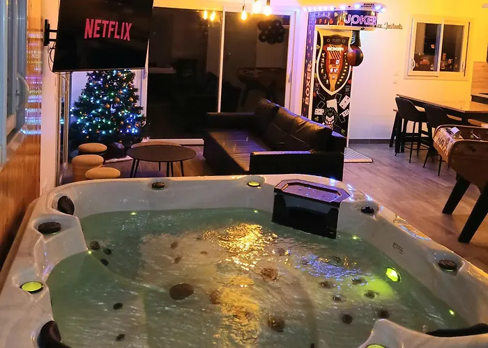 Holiday home Insolite Avec Jeux Et Jacuzzi *