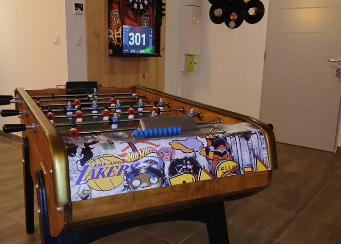 Insolite Avec Jeux Et Jacuzzi Vakantiehuis